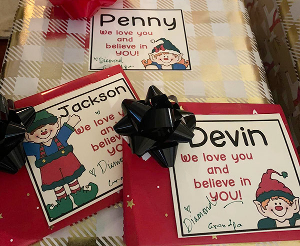 DIY Christmas gift tags with cute Helper Elf clip art by DJ Inkers